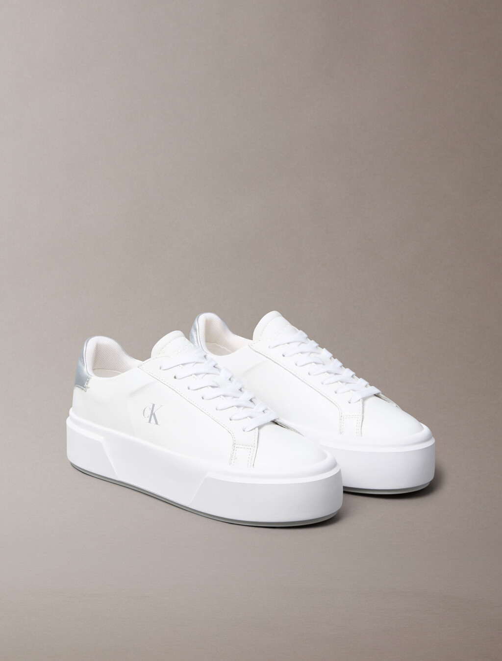 Sienna - Zapatillas de Plataforma con Logotipo de Cuero